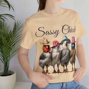 Women&#39;s Sassy Chicken Funny Chicken T-shirt