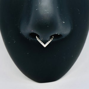 F136 Titanium 16G Sparkling V Shape Nose Ring Septum Clicker Cartilage Ring Hinged Segment Ring
