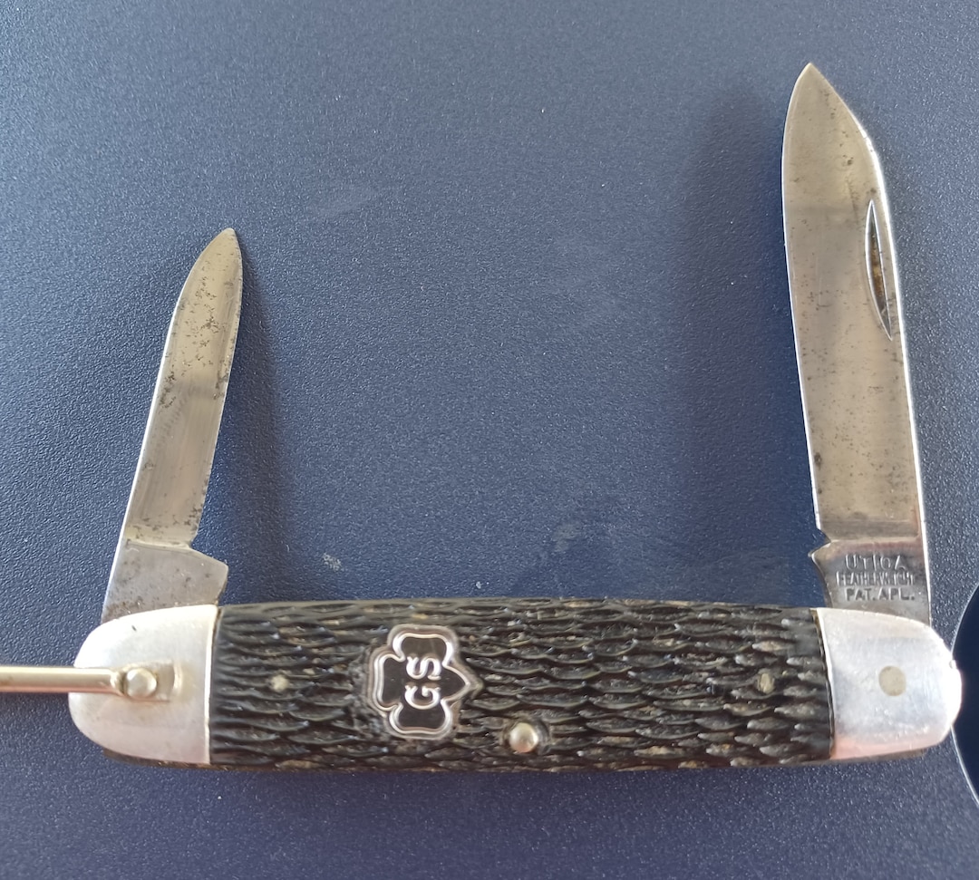 1920s 30s Girl Scout Pocket Knife Utica featherweight 2 Blade USA Woman