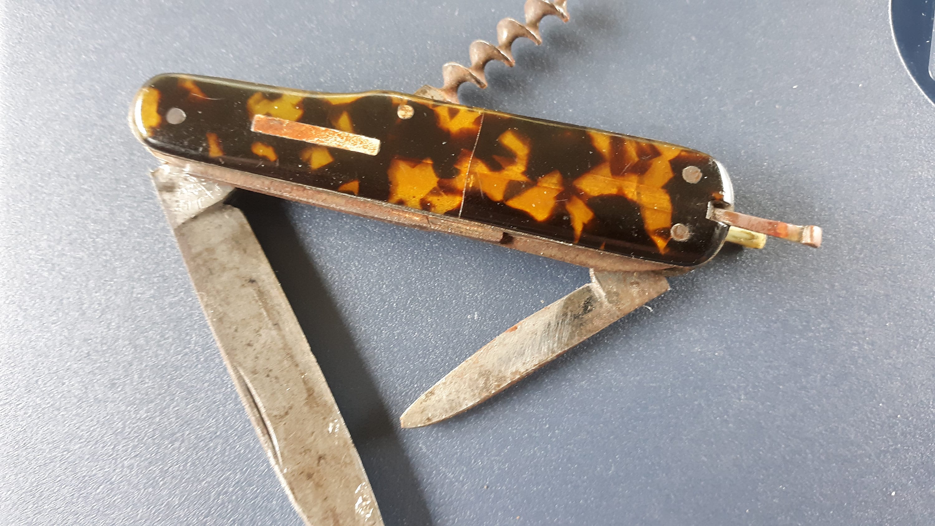 RARE Pocket Knife CLONE of Swiss Army Knife Retired Wenger