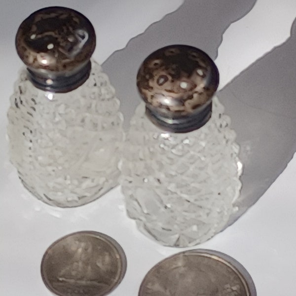 Vintage Crystal Salt and Pepper Shakers set with Sterling Silver Tops True Antique American Brilliant Cut Glass Period Glassware Faceted