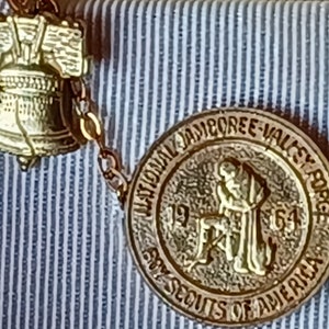 BSA 1964 Valley Forge PA Scout Jamboree over 50,000 scouts RAREST of 3 Pins Liberty Bell 58 Years Old! Mint in Original Box