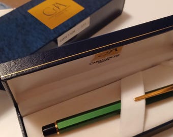 Caran D'Ache Fountain Pen Ecridor Green NEW in Box Medium Rhodium Nib M luxury Ink Pen Hexagonal Design Swiss Lifetime guarantee 0958.229