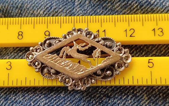 9K Gold Running stag brooch Diamond Shaped .800 S… - image 8