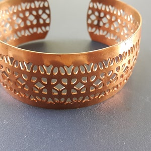 Light weight adjustable solid copper Cuff Bracelet One size fits all! HIGH QUALITY and elegant design