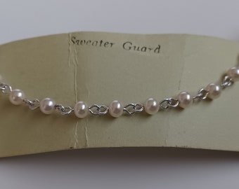 1958 MOP Sweater Shawl Clips Mother of Pearl Retro NOS New Old Stock 65 Yr Old MINT Original Card 7" Pearl Chain Cardigan Collar Mid Century