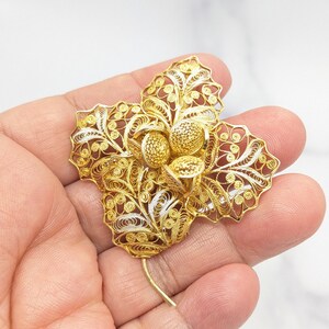 Vintage 800 Silver Filigree Leaves Pin Brooch.