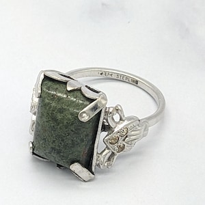 Vintage Sterling Silver Green Stone Ring Size