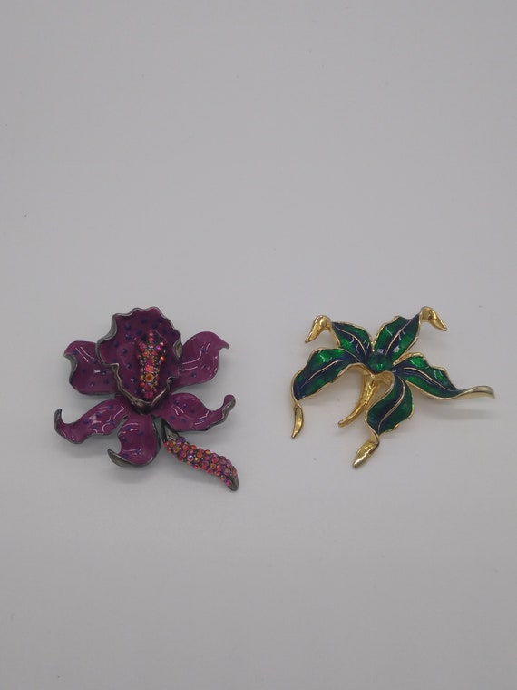 Two Vintage Enamel Flower Brooches.