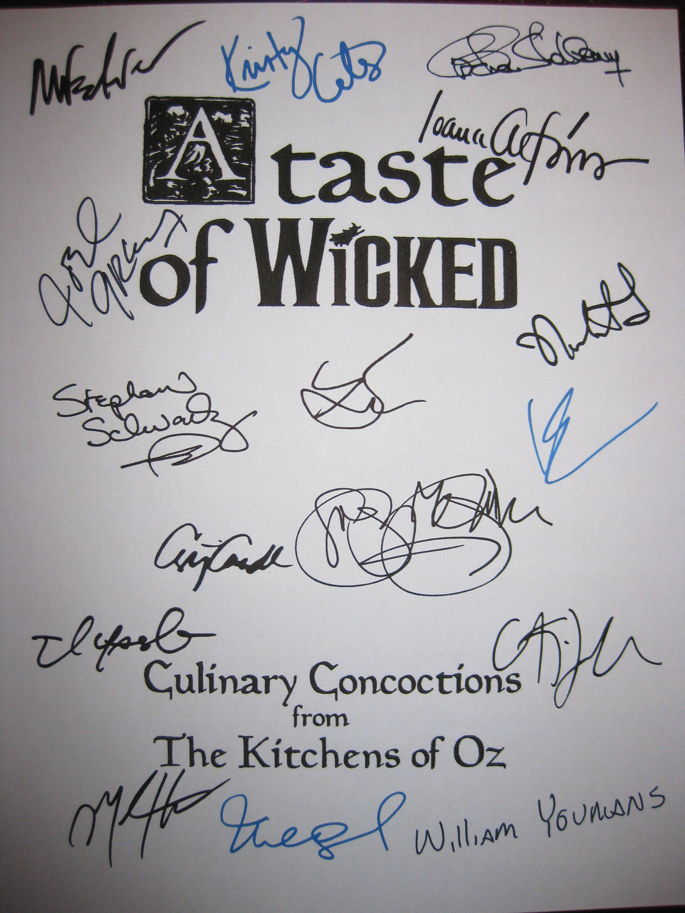 Wicked Broadway Opening Night Script Signed Autographed Idina 