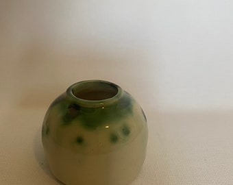 Small vase - emerald and cream