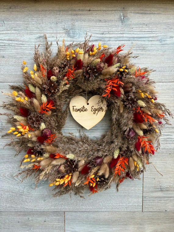 Herbstkranz , Türkranz , mit Trockenblumen