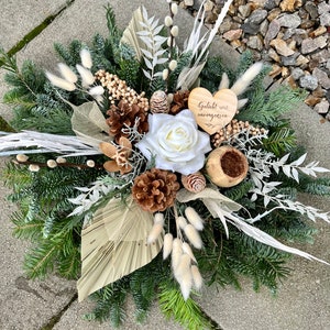 Grave decoration | Grave arrangement with fresh fir | Heart | Remembrance Sunday | All Saints Day