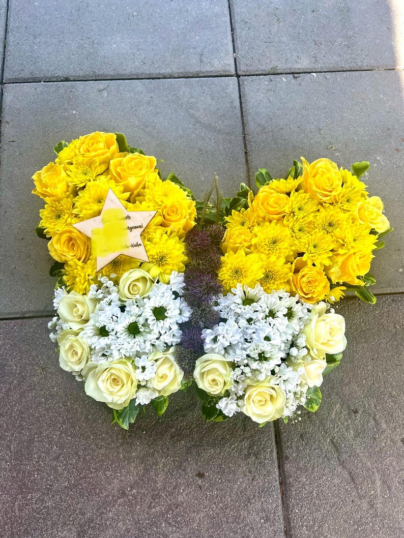 BlumenundDesign Flower Arrangement - Thumbnail 5