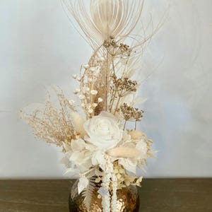 Dried flowers with vase, dried flower bouquet, decoration