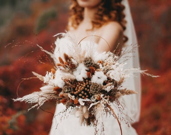 Bridal bouquet made of dried flowers | Wedding decoration