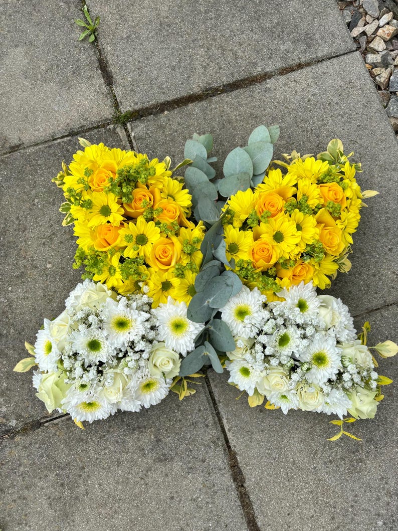 BlumenundDesign Flower Arrangement - Thumbnail 2