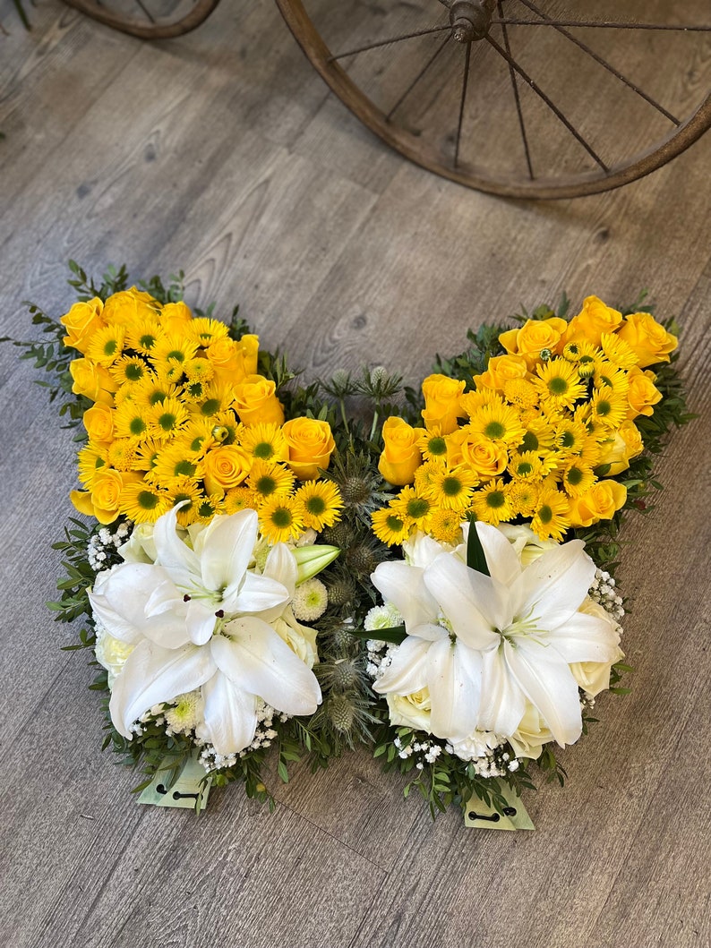 BlumenundDesign Flower Arrangement - Thumbnail 3