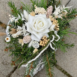 Grabschmuck | Grabgesteck mit frischer Tanne | Herz | Totensonntag | Allerheiligen