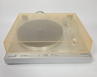 Yamaha P-750 Turntable Silver Quartz Direct Drive Full Automatic Vintage Hi-Fi
