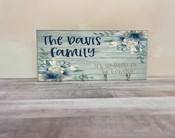 Customizable key holder | Farmhouse wall decor | Farmhouse wall key holder | Personalized gift