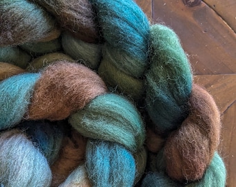 Corriedale Wool, Combed Top, Corriedale Roving, Fiber for Spinning, Hand Dyed Fiber in Mallard