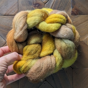 Corriedale Combed Top in Autumn Prairie, Corriedale Wool, Corriedale Roving, Fiber for Spinning, Hand Dyed Fiber, Spinning Fiber Wool Roving