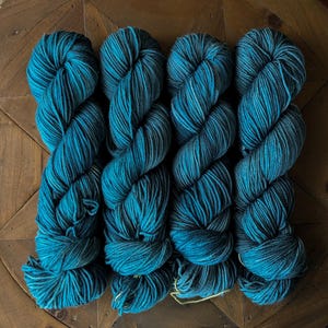 Merino DK Yarn in Blue Spruce, Hand Dyed Yarn, Superwash DK Weight Yarn, Superwash Merino Yarn, DK Sock Yarn, Sweater Yarn Merino Wool Yarn