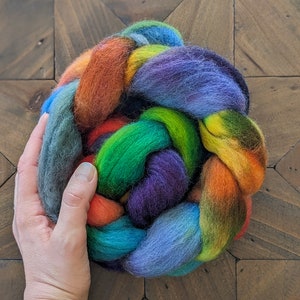 Corriedale Combed Top in Rainbow, Corriedale Wool, Corriedale Roving, Fiber for Spinning, Hand Dyed Fiber, Hand Dyed Wool, Spinning Fiber