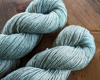 Cotton & Wool Fingering Weight Yarn in Pine, Cotton Yarn, Summer Yarn, Cotton Wool Blend Yarn, Light Yarn, Cotton Sock Yarn