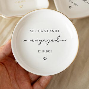 Custom Engaged Ring Dish, Personalized Ring Dish, Bridal Shower Gift, Personalized Engagement Gift for Bride, Wedding Gifts for Couple