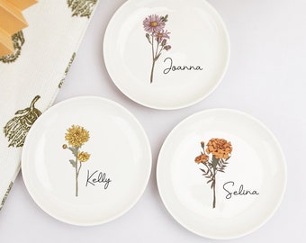 Perfect Bridesmaid Gift for Her,Personalized Birth Flower Jewelry Dish,Custom Wedding Ring Dish,Birthday Gifts for Friends,Engagement Gift