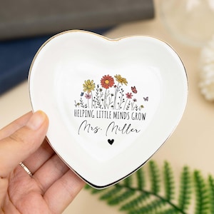 Teacher Gift,Personalized Jewelry Dish,Floral Trinket Dish,Teacher Appreciation Gift,Back to School Gift,Helping Little Minds Grow Ring Dish