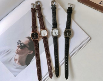 Womens watches/Womens minimalist dial leather watch/Vintage Boho hippie steampunk strap watch/Vintage leather watch for women/Gifts for her