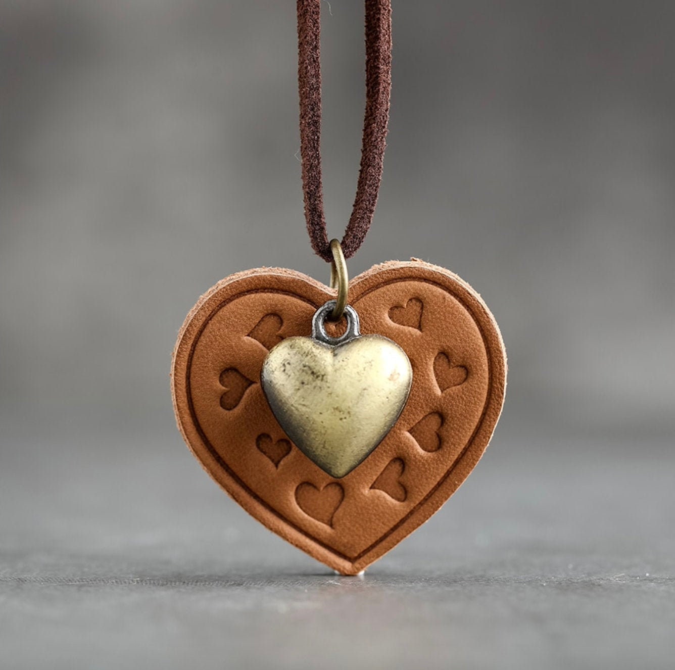 leather-necklace-for-women-heart-pendant-long-leather-hippie-punk