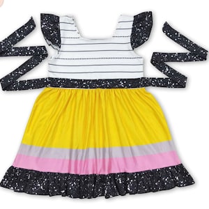 Back to School Outfit, girls Dress, Pencil Dress, pencil and notebook