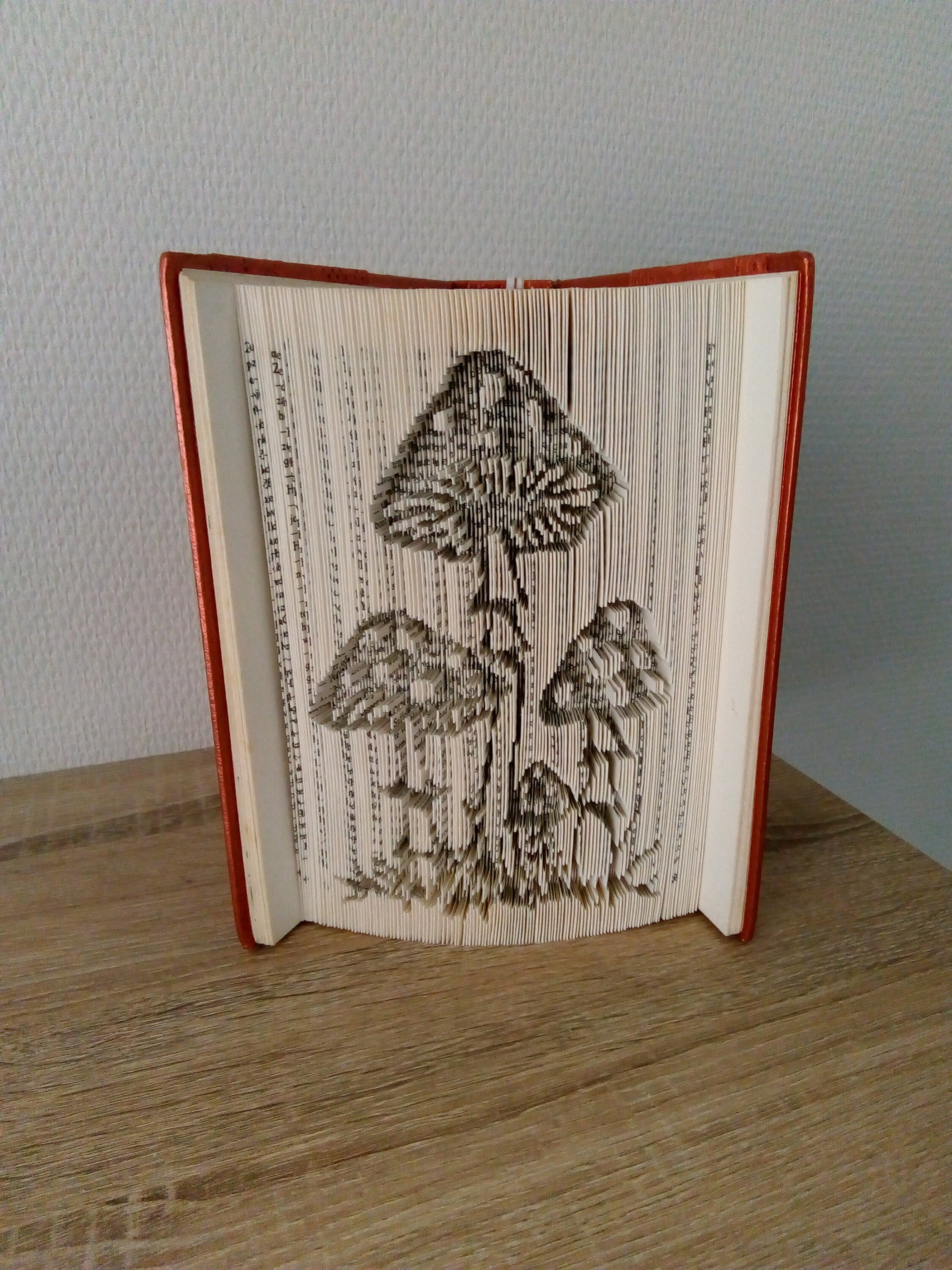 Sculpture Livre Plié Champignons
