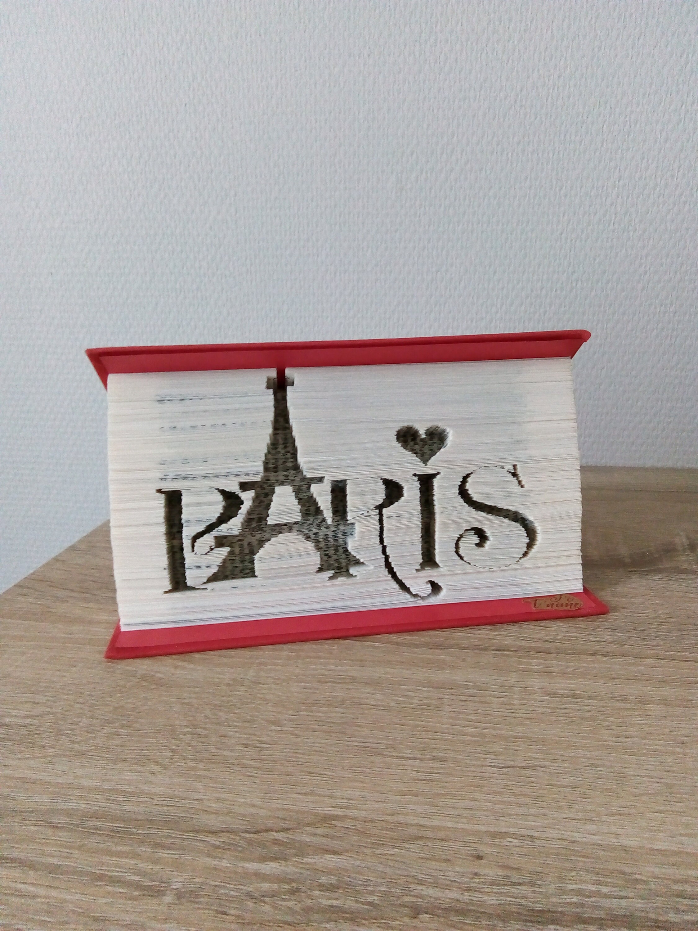 Sculpture Livre Plié Paris