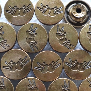 17 mm metalen jeanknopen (10 sets), bronzen knop met V-teken, niet-gestikt, jeansspijkers, klinknagelknopen, jasje, jas, sluitingen en sluitingen