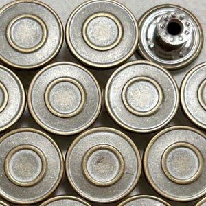 17 mm metalen jeanknopen (10 sets), grijs gemêleerde mat messing cirkelknopen, niet-gestikte knopen, jeansspijkers, klinknagels, jasje, jas, sluitingen en sluitingen