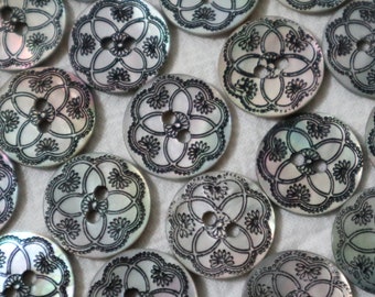10 boutons à deux trous en coquille naturelle de 15 mm, boutons en coquille de fleur, boutons de manteau, boutons de chemise, bouton de couture