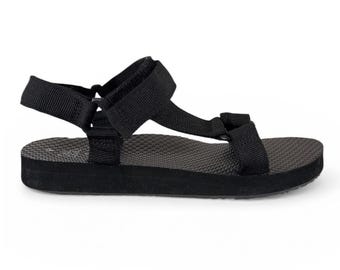 Time and Tru Sporty Sandals Size 8