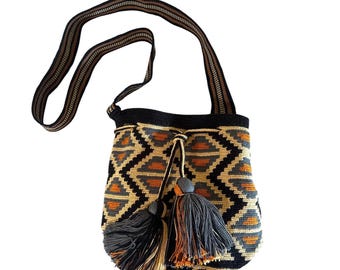 Sac seau tissé à bandoulière Chila Bags