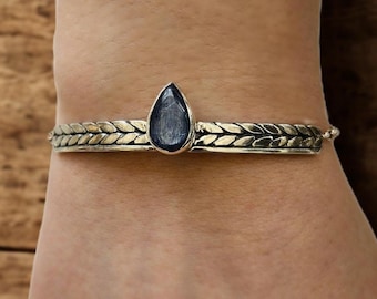 Chevron Sterling Silver Bracelet with Teardrop Kyanite
