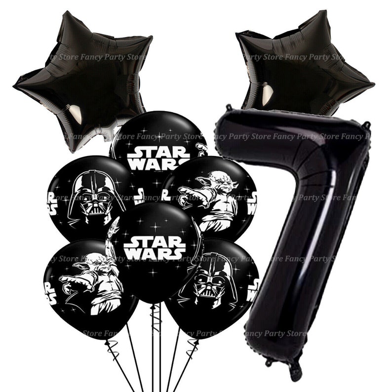 Puede incluir: Un conjunto de globos negros con tem&aacute;tica de Star Wars. Incluye globos en forma de estrella, globos redondos con Darth Vader y Yoda, y un globo con el n&uacute;mero 7. Ideal para una fiesta de cumplea&ntilde;os.