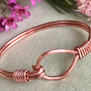 Simply Elegant Hammered Copper Cuff Bangle. Arthritis Healing Jewellery, Metaphysical attributes, Unisex Design, Raw Copper. Unique Gift.
