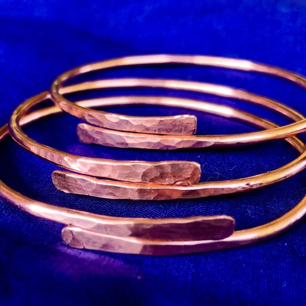 Simply Elegant Hammered Copper Cuff Bangle. Arthritis Healing Jewellery, Metaphysical attributes, Gentle Design, Raw Copper. Unique Gift.