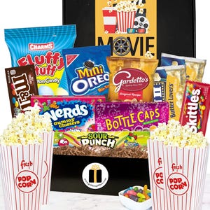 Pakiet opieki na wieczór filmowy || Kosz upominkowy z cukierkami popcorn dla studentów, nastolatków, dorosłych i dzieci