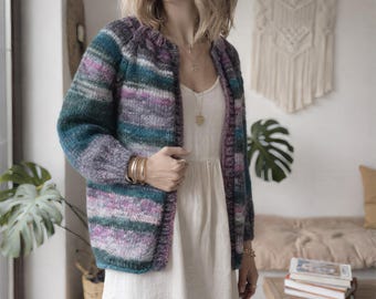 Cárdigan de punto a rayas de gran tamaño, cárdigan de punto multicolor acogedor, estilo boho para mujer.
