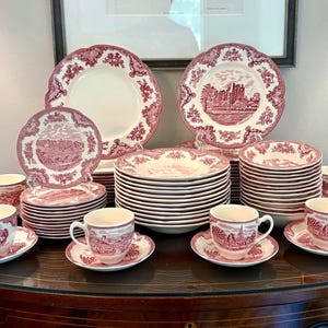 Johnson Brothers Old Britain Castles Pink: Plates, Bowls and